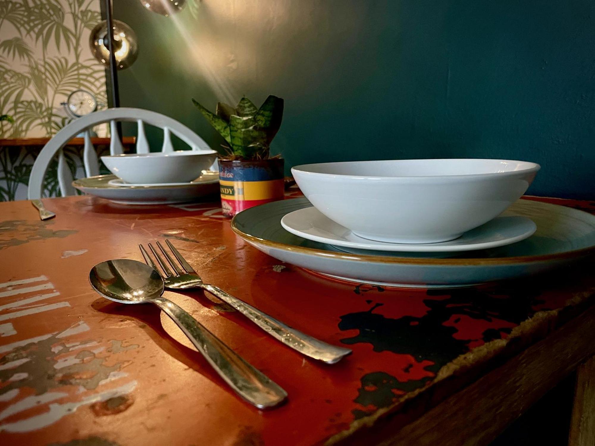 Apartament Stylish And Artistic Flat In Southend On Sea Zewnętrze zdjęcie