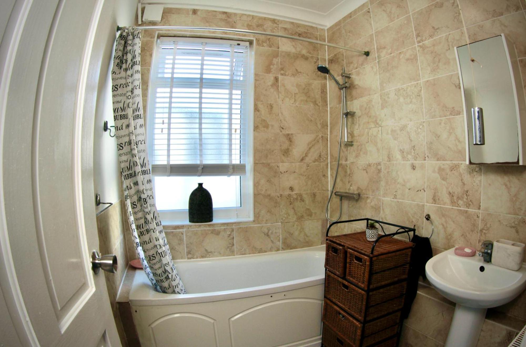 Apartament Stylish And Artistic Flat In Southend On Sea Zewnętrze zdjęcie